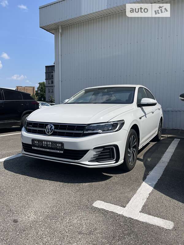 2019 volkswagen e-bora