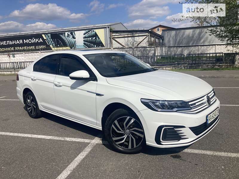 2020 volkswagen e-bora