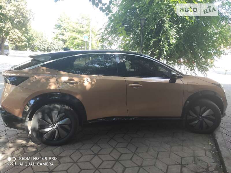 2022 nissan ariya