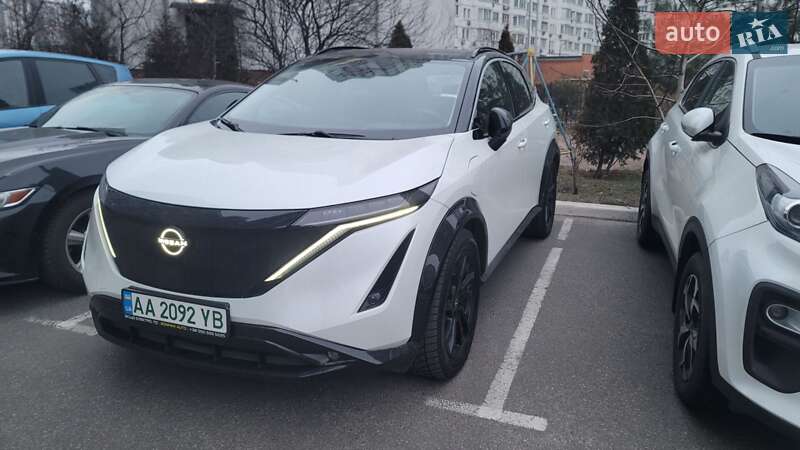 2022 nissan ariya