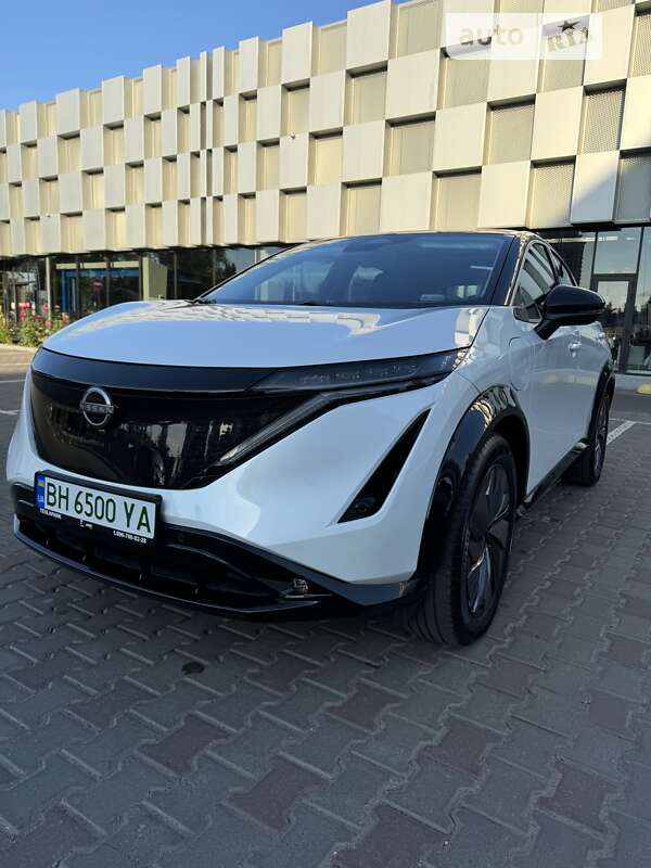 2022 nissan ariya