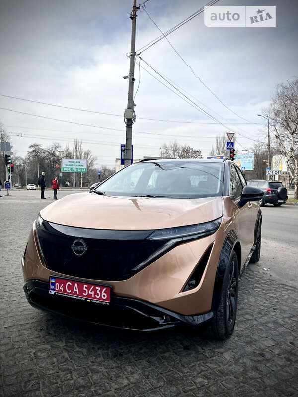 2022 nissan ariya