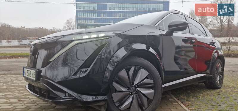 2022 nissan ariya