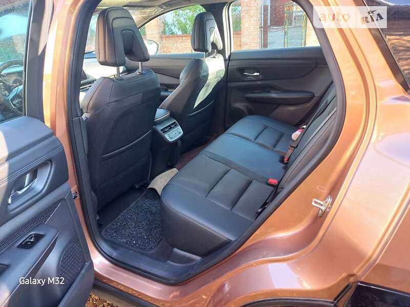 2022 nissan ariya