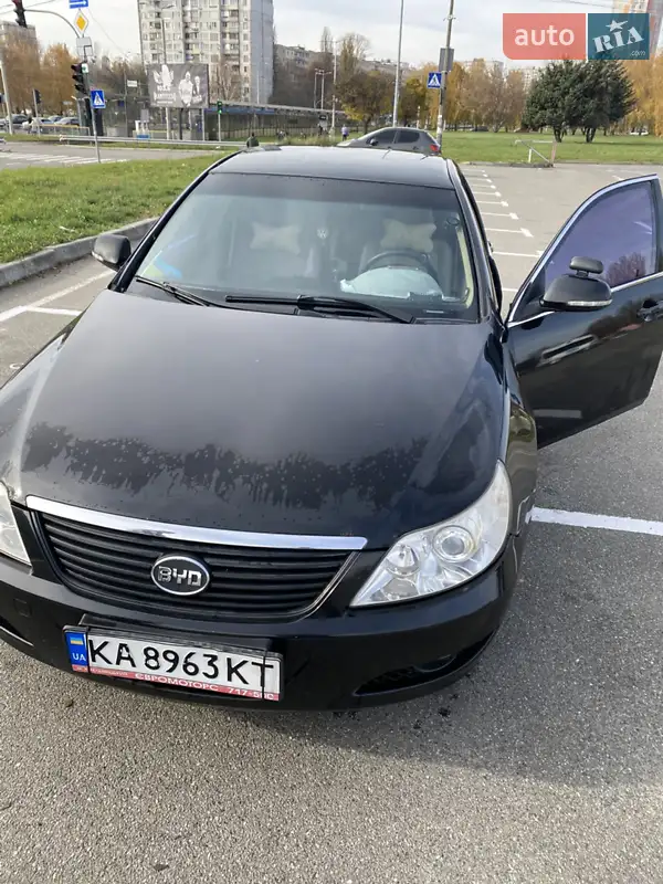 2011 byd f-6