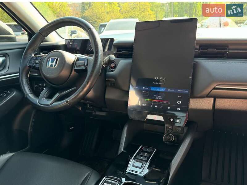 2023 honda e np1