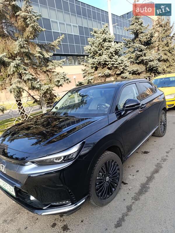 2023 honda e np1