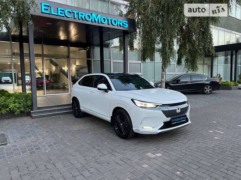 2023 honda e np1