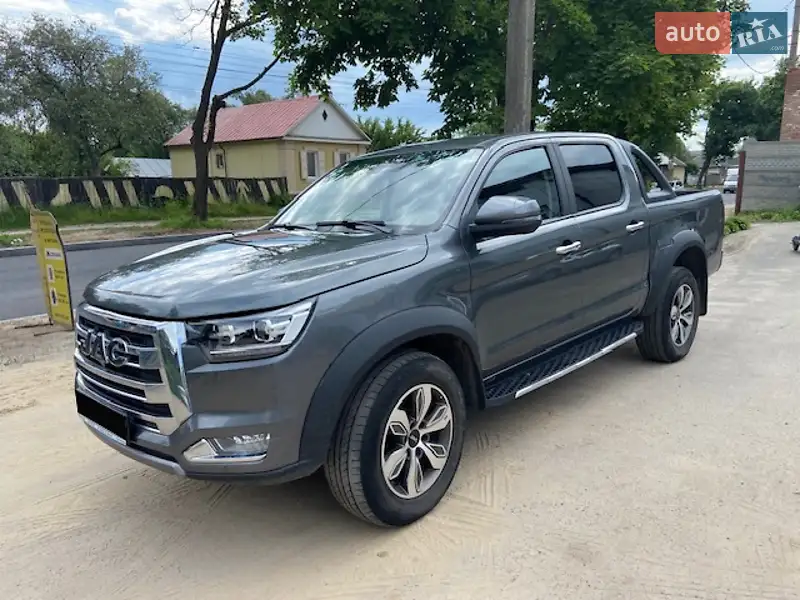2021 jac t8