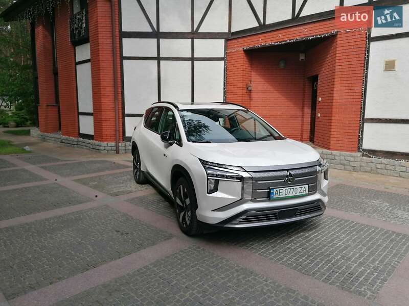 2022 mitsubishi airtrek