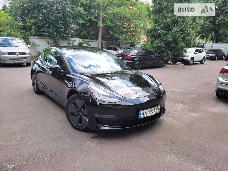 2022 tesla model 3