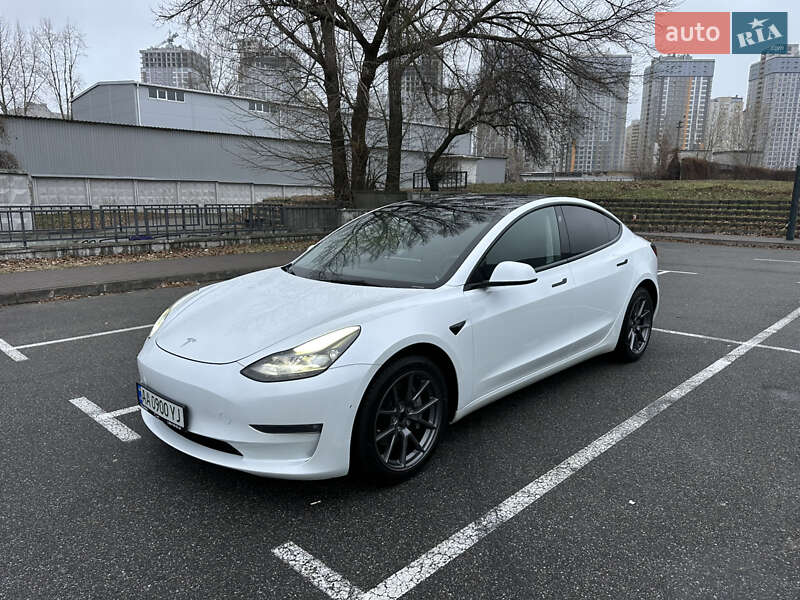 2021 tesla model 3