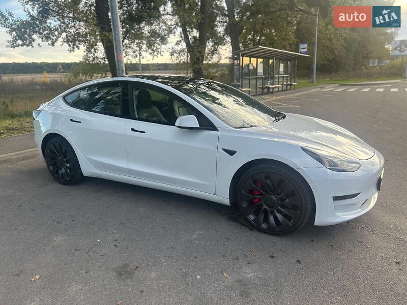 2022 tesla model 3