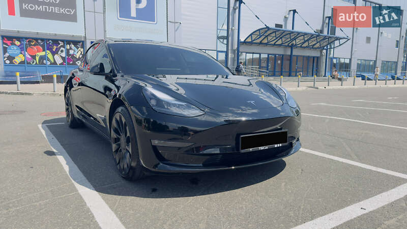 2022 tesla model 3
