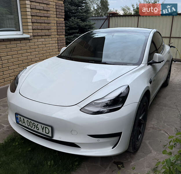 2021 tesla model 3