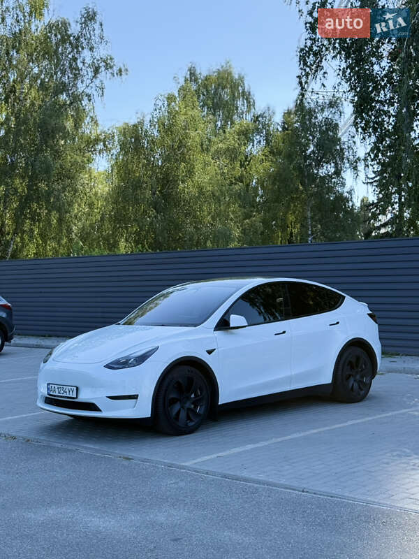 2021 tesla model y