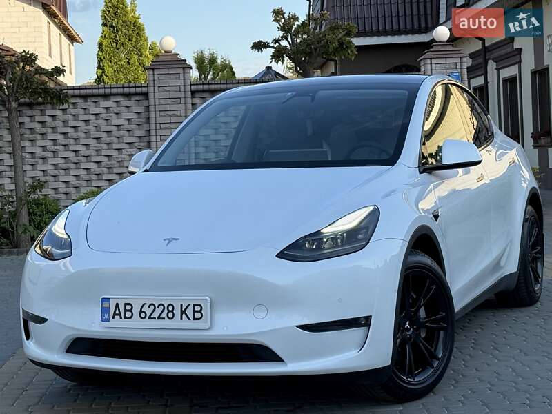 2021 tesla model y