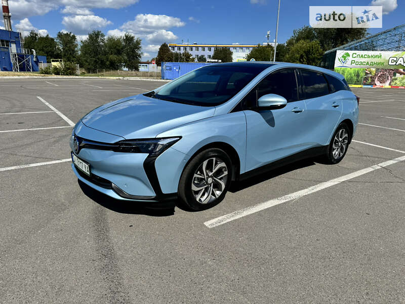 2019 buick velite 6