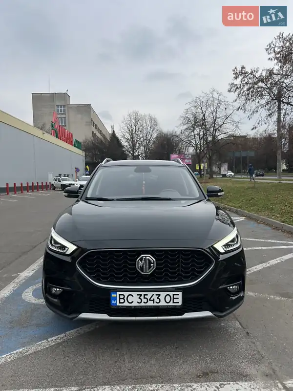 2021 mg zs