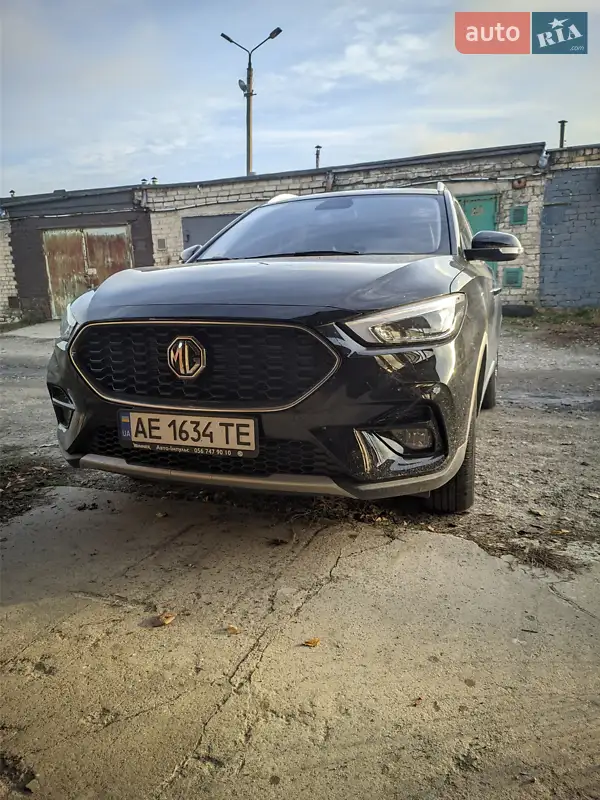 2021 mg zs