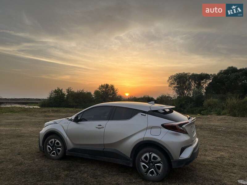2020 toyota c-hr ev