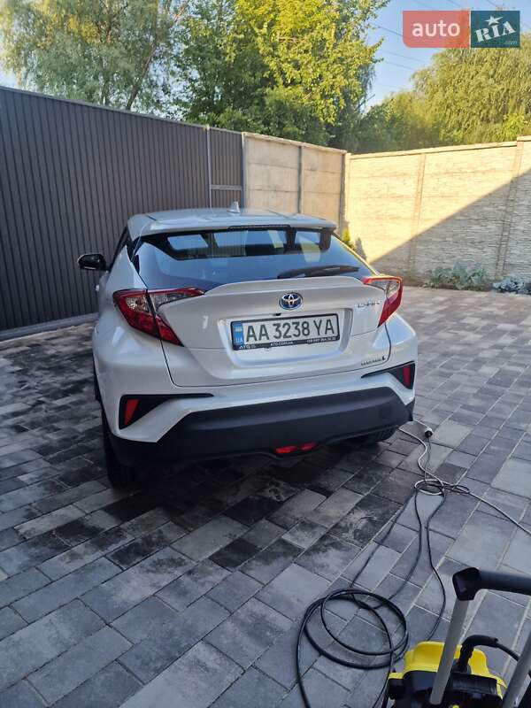 2021 toyota c-hr ev