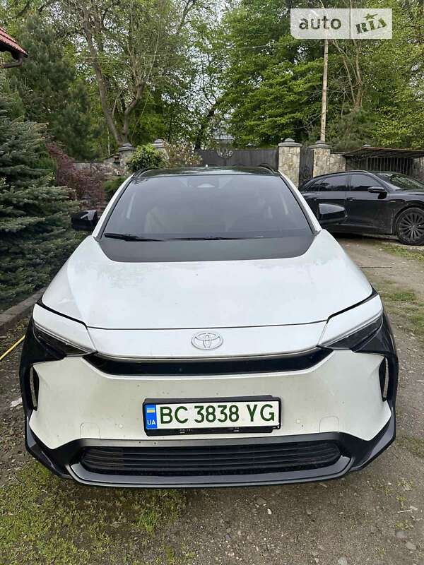 2022 toyota bz4x