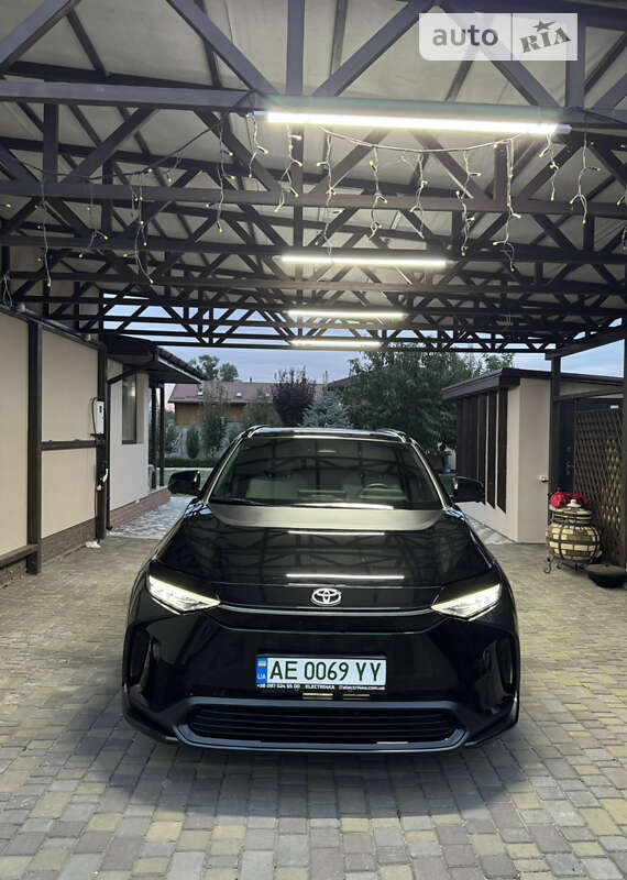 2023 toyota bz4x