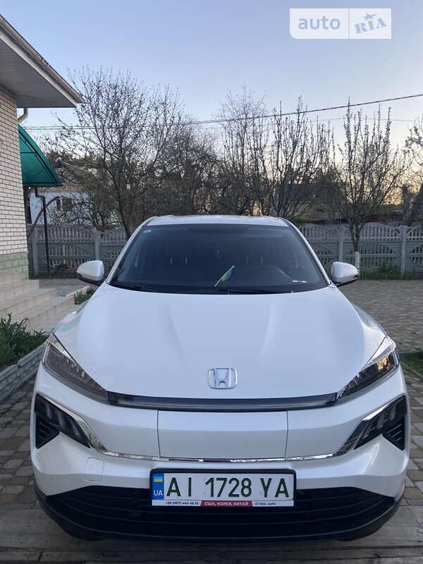 2022 honda m-nv