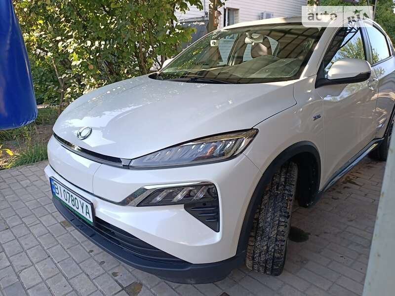 2022 honda m-nv