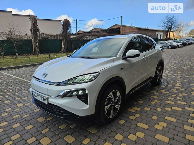 2022 honda m-nv