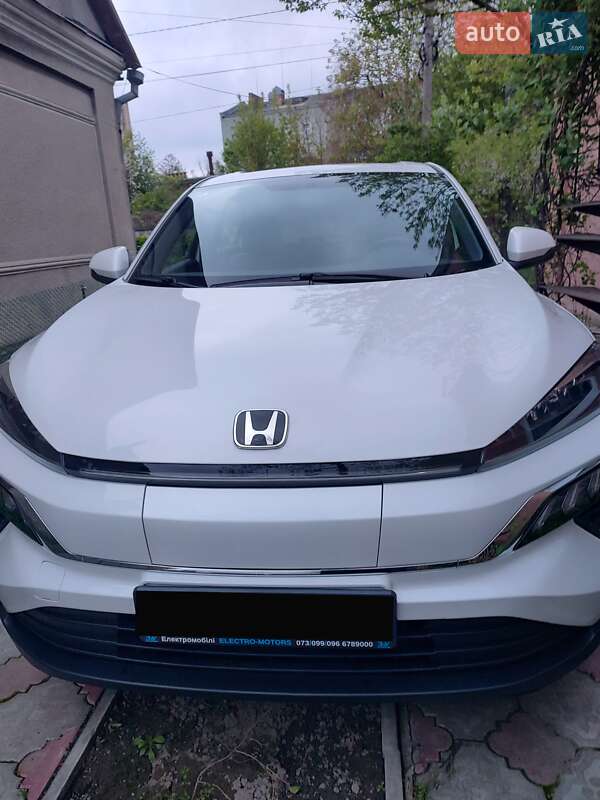 2022 honda m-nv