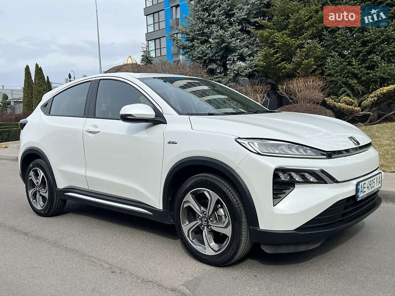 2022 honda m-nv