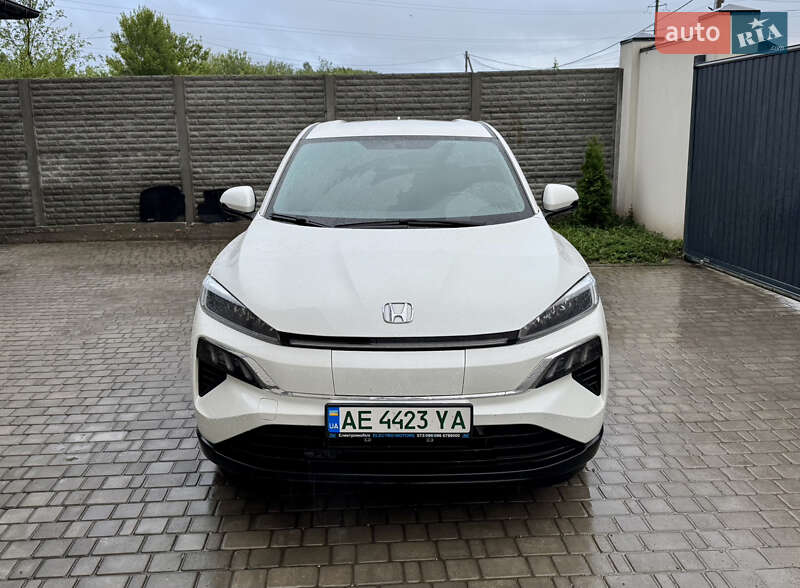 2022 honda m-nv