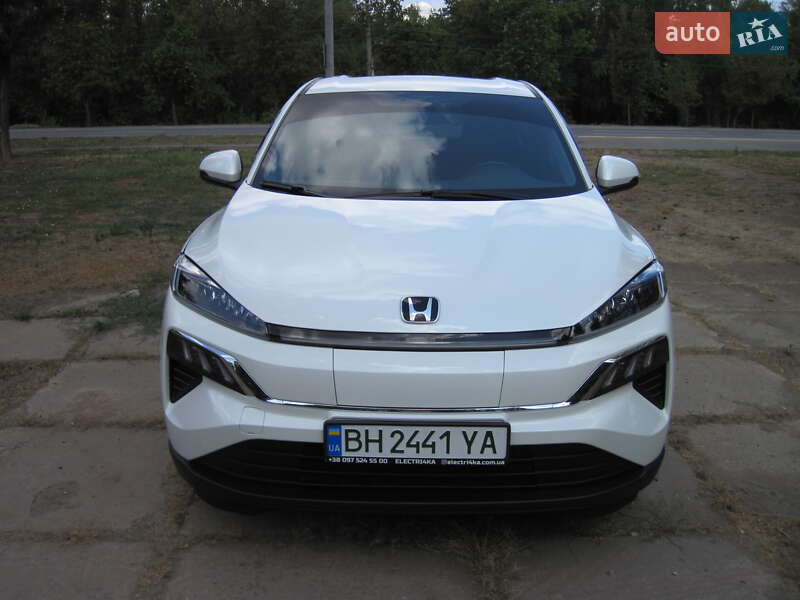 2022 honda m-nv