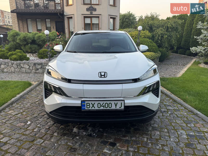 2022 honda m-nv