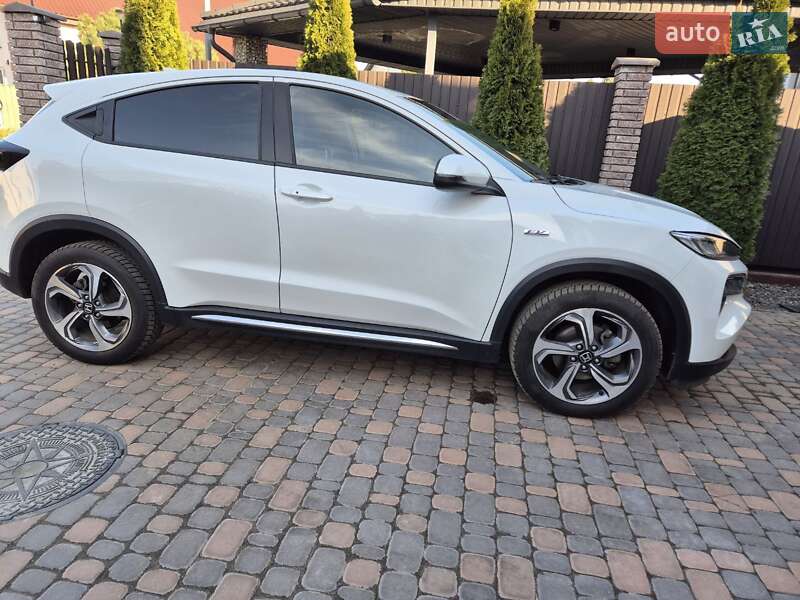 2022 honda m-nv