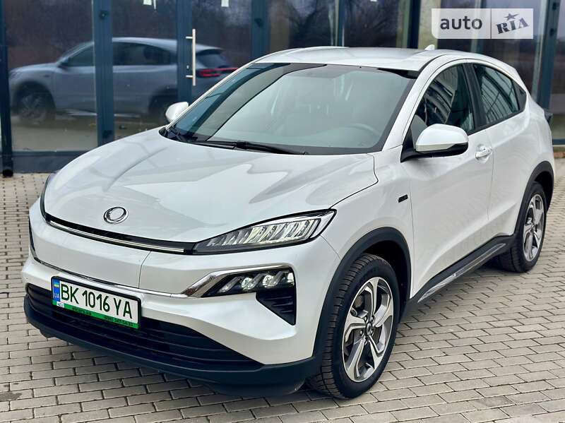 2022 honda m-nv
