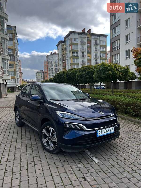 2022 honda m-nv