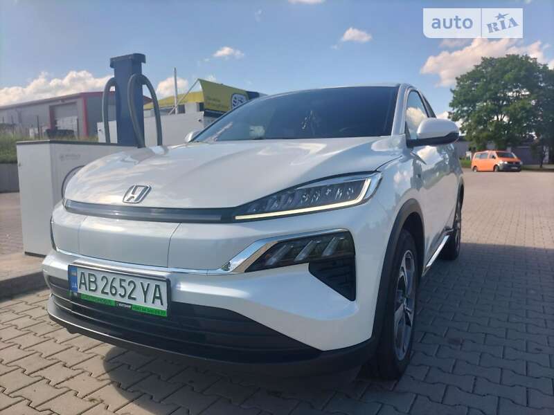 2022 honda m-nv