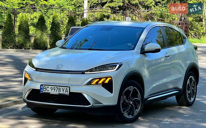 2023 honda m-nv