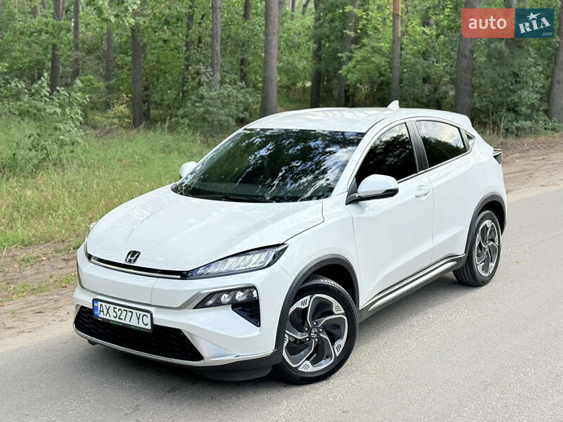 2023 honda m-nv