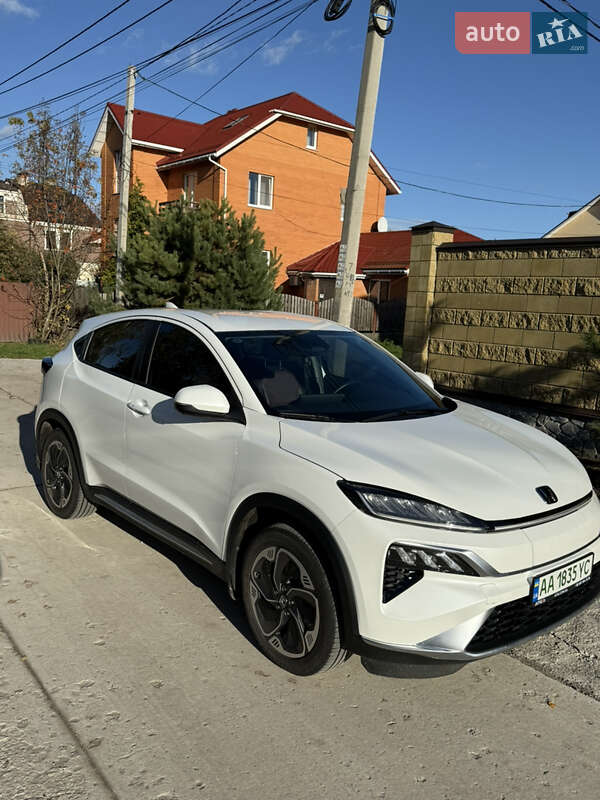 2023 honda m-nv