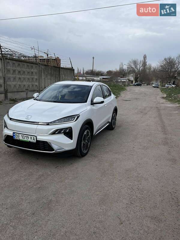 2023 honda m-nv