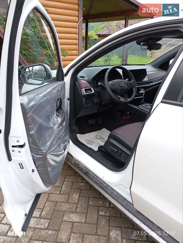 2024 honda m-nv