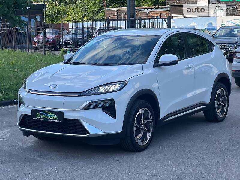 2024 honda m-nv