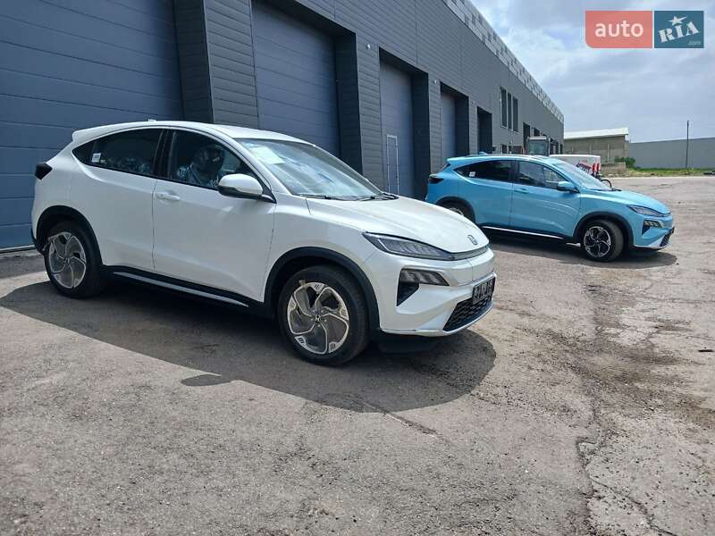 2023 honda m-nv