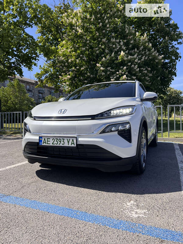 2022 honda m-nv