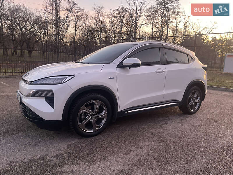 2022 honda m-nv