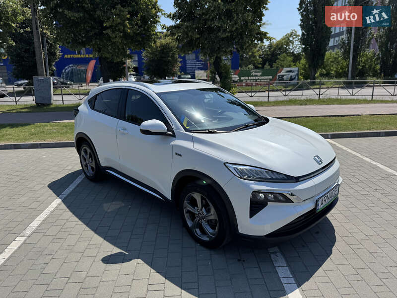 2022 honda m-nv